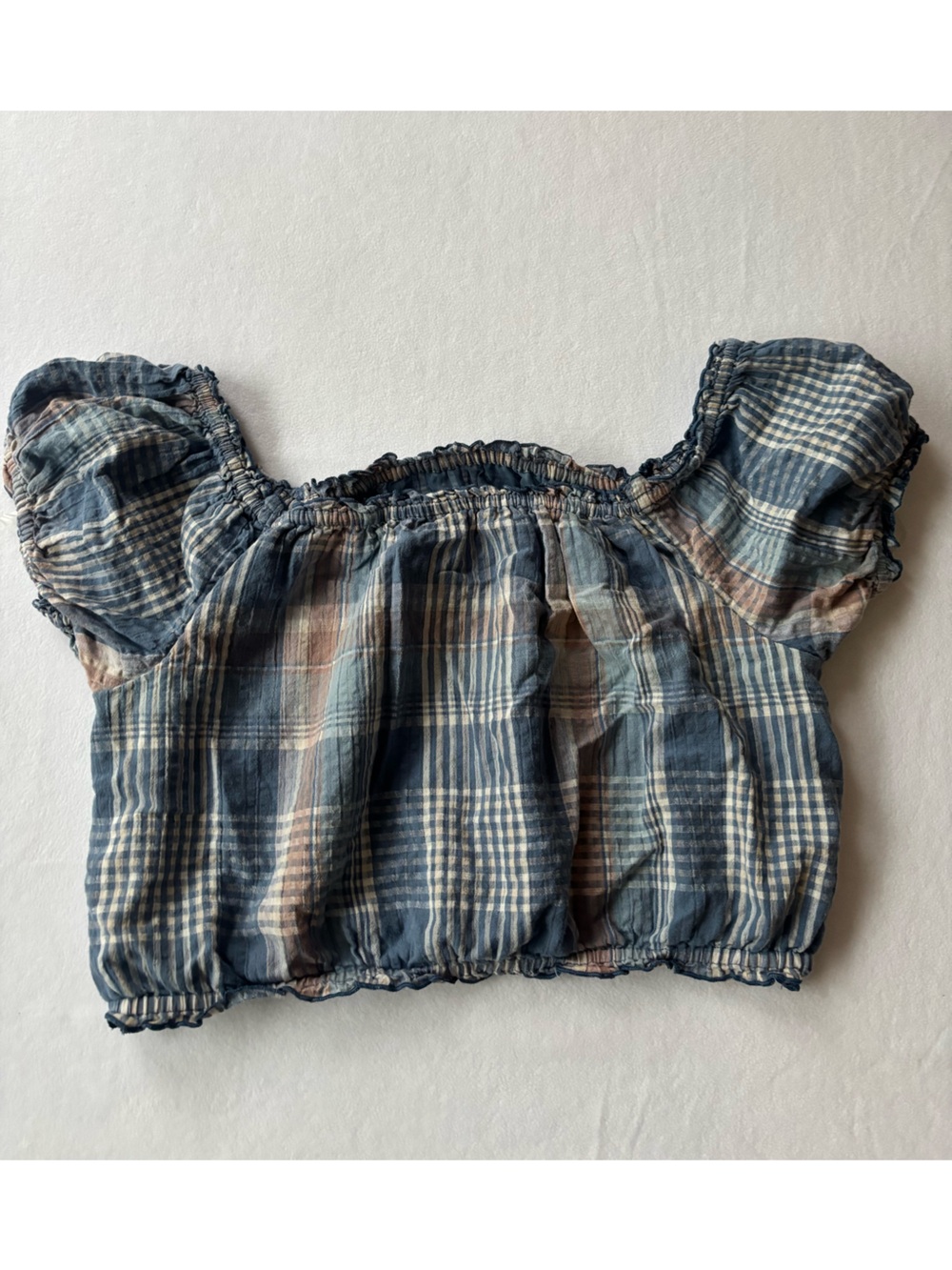 American Eagle Outfitters Blue Plaid Off-Shoulder Smocked Crop Top - Picture 4 of 6